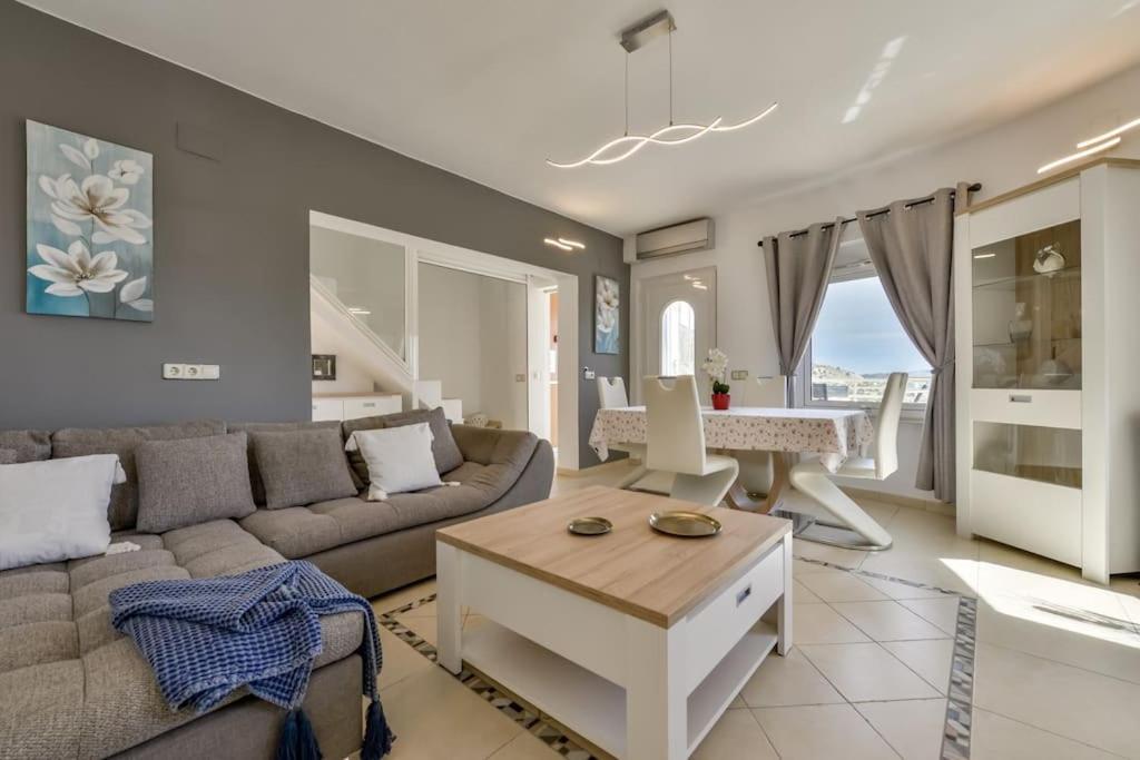 Villas Guzman - Tango Calp Dış mekan fotoğraf